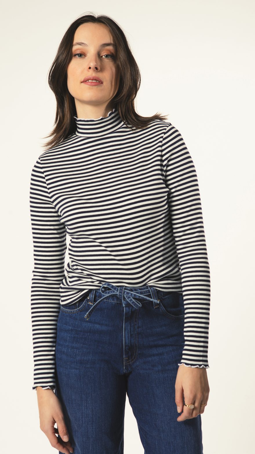 TOP ALIENORE RAYE